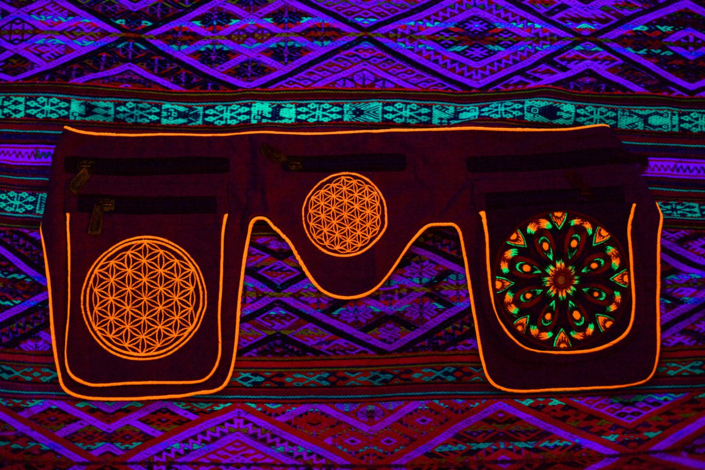 Beltbag rainbow LSD mandala - 7 pockets, strong ziplocks, size adjustable with hook & loop and clip - blacklight active lines flower of life