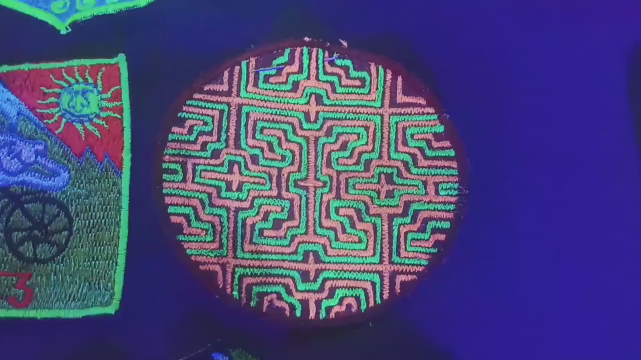 Ayahuasca patch visionary DMT indigene artwork embroidery with UV blacklight glowing effect colors for sew on Shipibo Conibo art