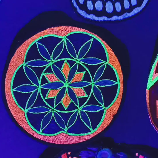 Seed of Life medium patch small size blacklight active crop circle sacred geometry healing mandala blacklight glowing yantra