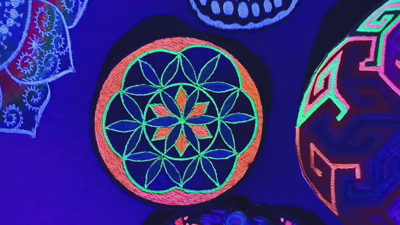 Seed of Life medium patch small size blacklight active crop circle sacred geometry healing mandala blacklight glowing yantra