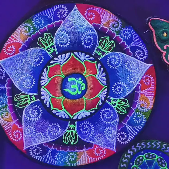Sacred AUM Tankar Mandala Embroidery Patch UV glowing fractal rainbow cosmic music art Goa Trance Psychedelic OM Yantra