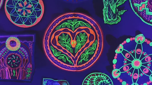 ayahuasca snake heart patch shipibo conibo dmt artwork blacklight active