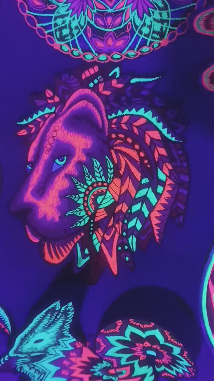 Beautiful Lion UV Patch with blacklight glowing colors - Animal Embroidery neon shining beautiful and proud king of the animals spirit
