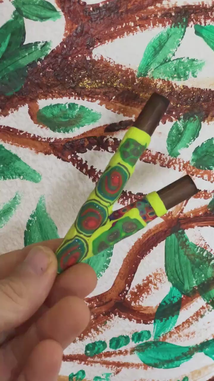 Beautiful Kuripe self applicator - Traditionally for Rapè  - handmade UV glowing polymer clay eye candy psychedelic spiral made with love