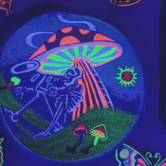 Mushroom blacklight Patch psy patch LSD psychedelic skull magic mushrooms psilos psilocybin