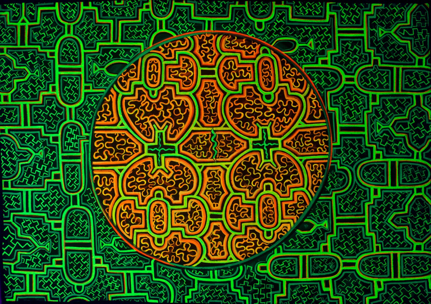Blacklight Shipibo Painting - 90x60cm - handmade on order - fully blacklight glowing colors - psychedelic dmt visionary artwork - waterproof