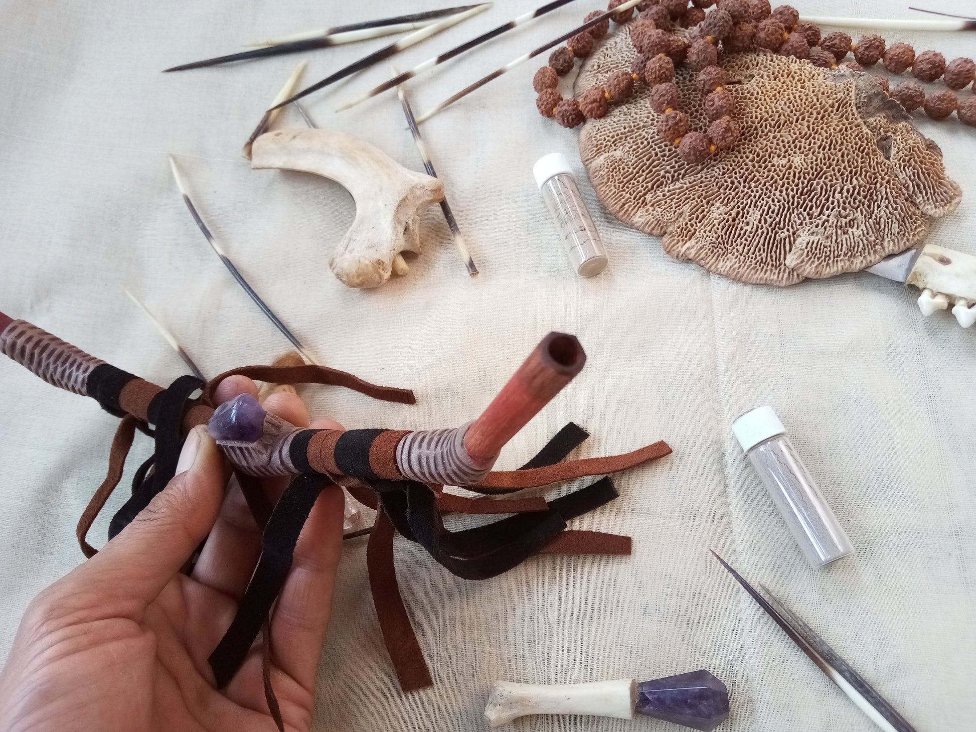 Tepi Rapè applicator - Traditionally used in Ayahuasca or Kambo ceremonies - handmade bamboo pipe with amethyst crystal and leather tassels