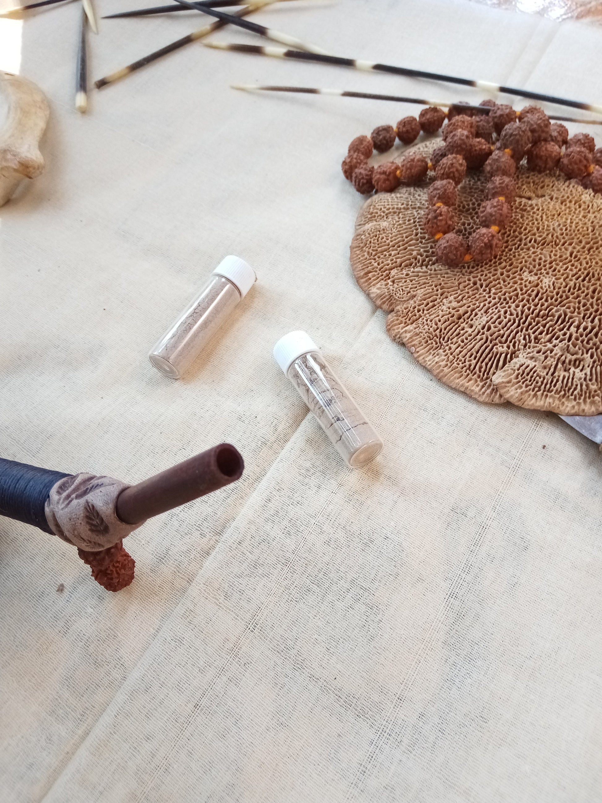 Tepi Rapè applicator - Traditionally used in Ayahuasca or Kambo ceremonies - handmade bamboo pipe with agate crystal gem and shiva rudrakshs