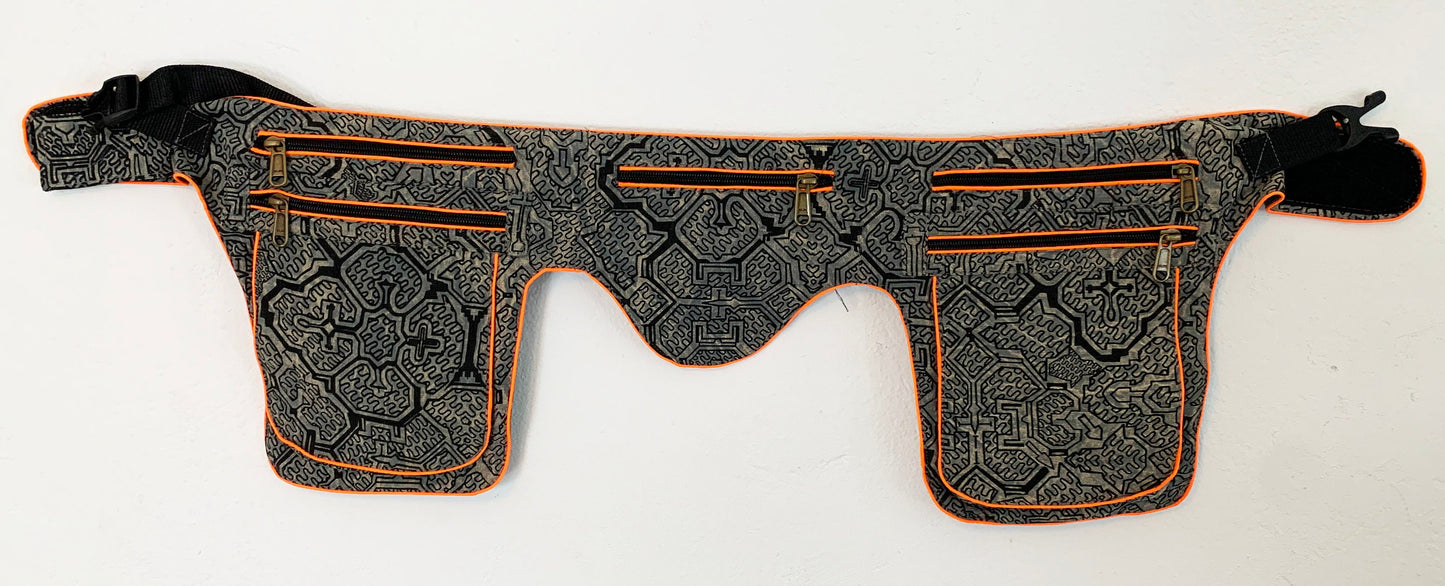Ayahuasca Beltbag - 7 pockets, strong ziplocks, size adjustable with hook & loop and clip - blacklight active lines good luck