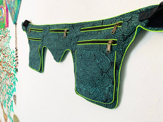 Ayahuasca Beltbag - 7 pockets, strong ziplocks, size adjustable with hook & loop and clip - yellow blacklight active lines