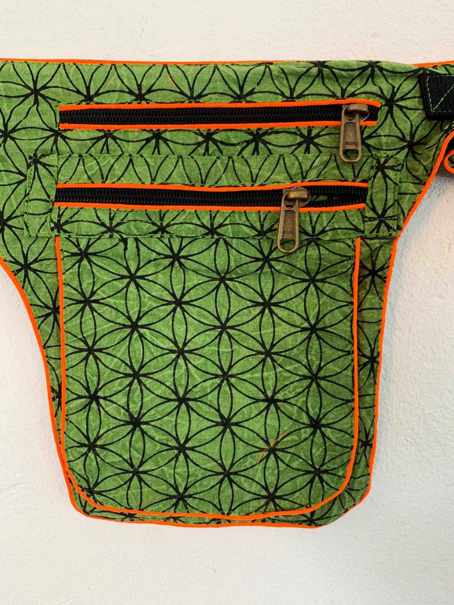 Flower of Life Beltbag - 7 pockets, strong ziplocks, size adjustable with hook & loop and clip - UV orange blacklight active outlines