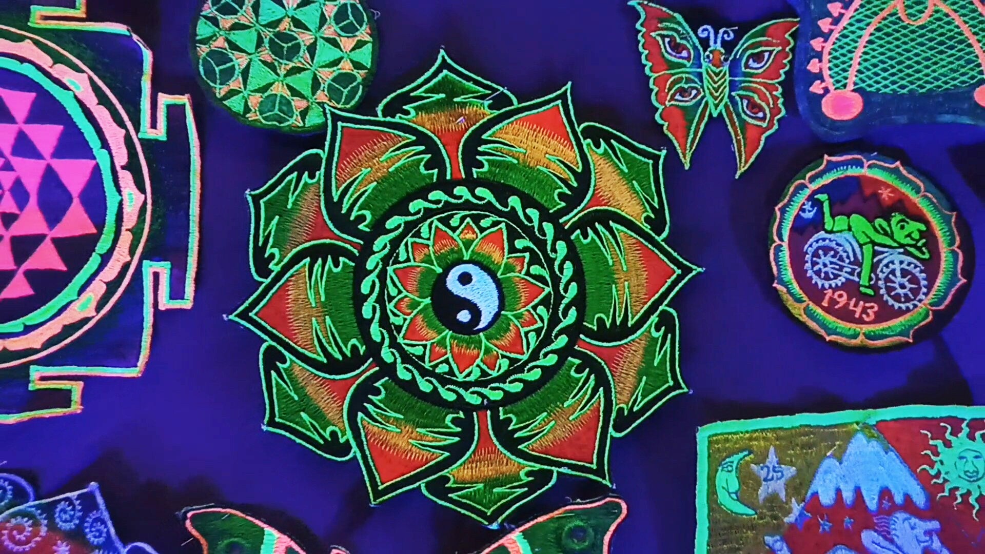 Ying Yang green patch mandala embroidery sacred geometry taoist yantra of polar unity