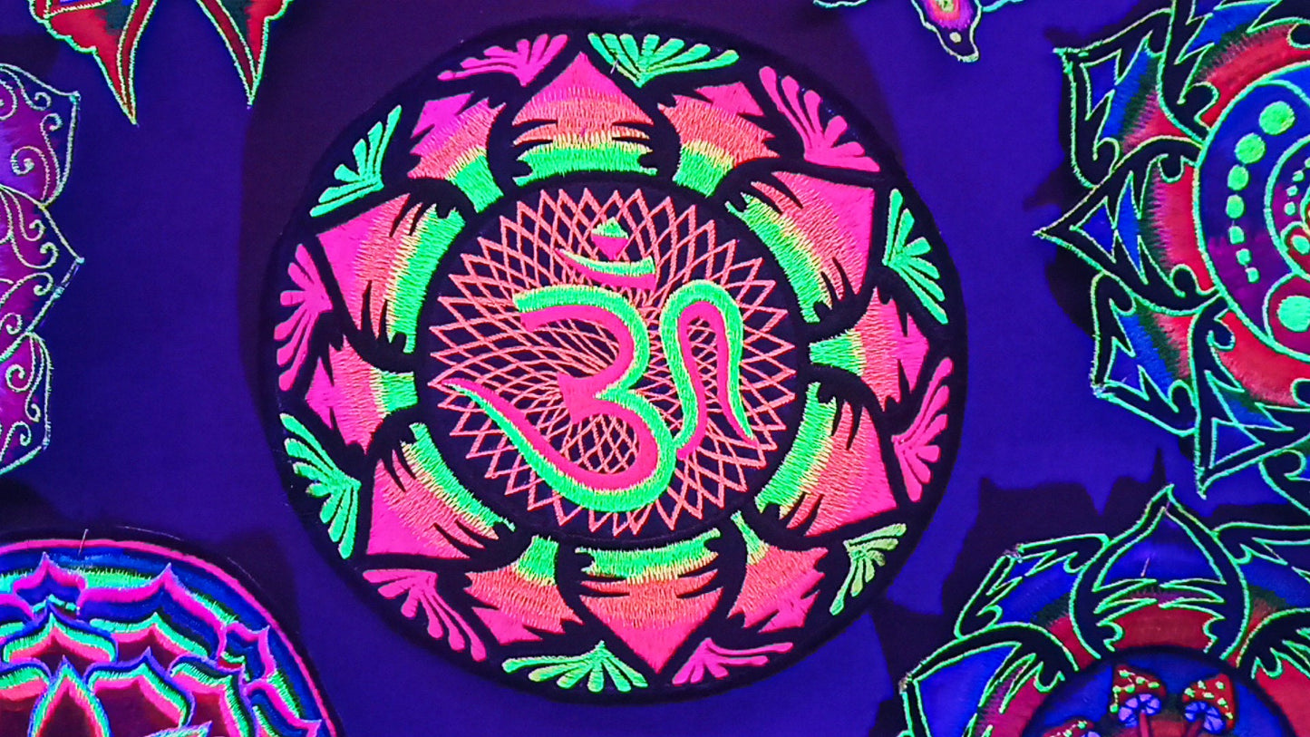 UV Blacklight AUM Embroidery Mandala Patch glowing cosmic music art Goa Trance Psychedelic OM Yantra fully neon shining xxl size