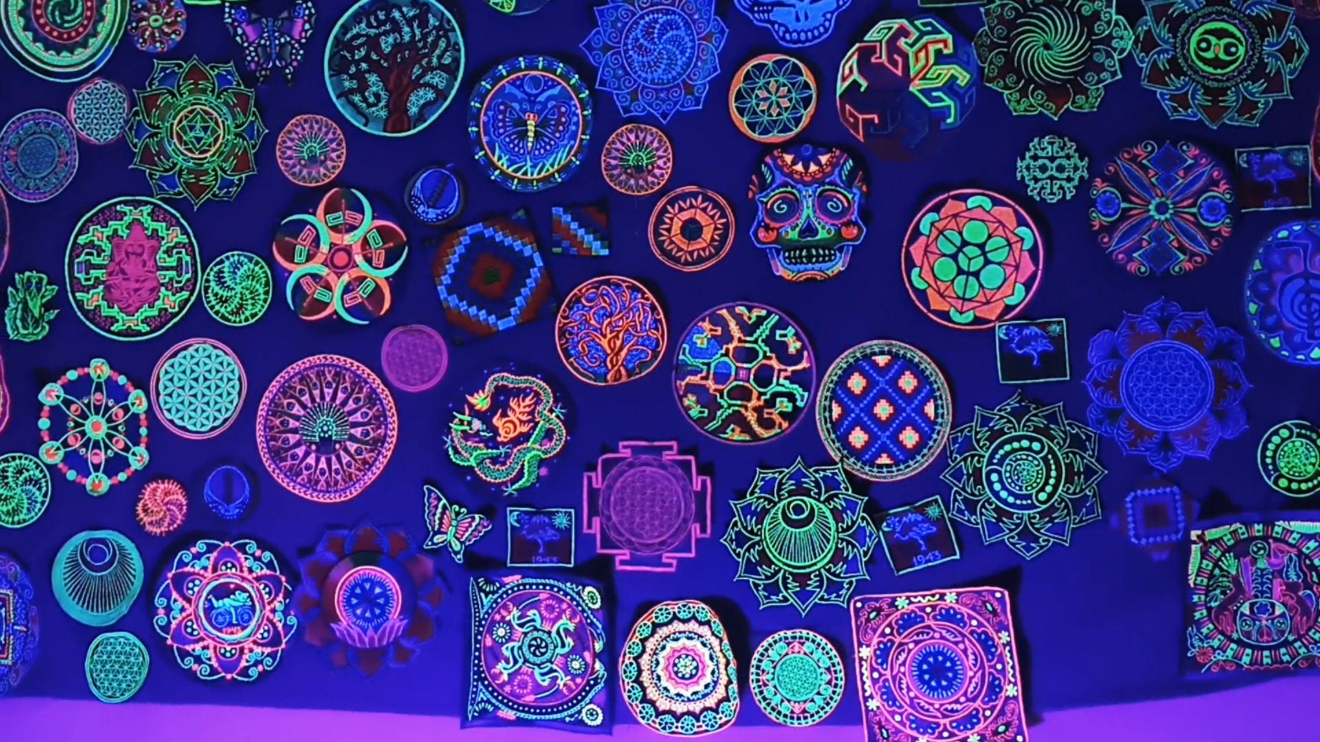 green fractal flower of life patch medium size - blacklight glowing handmade embroidery sacred geometry mandala