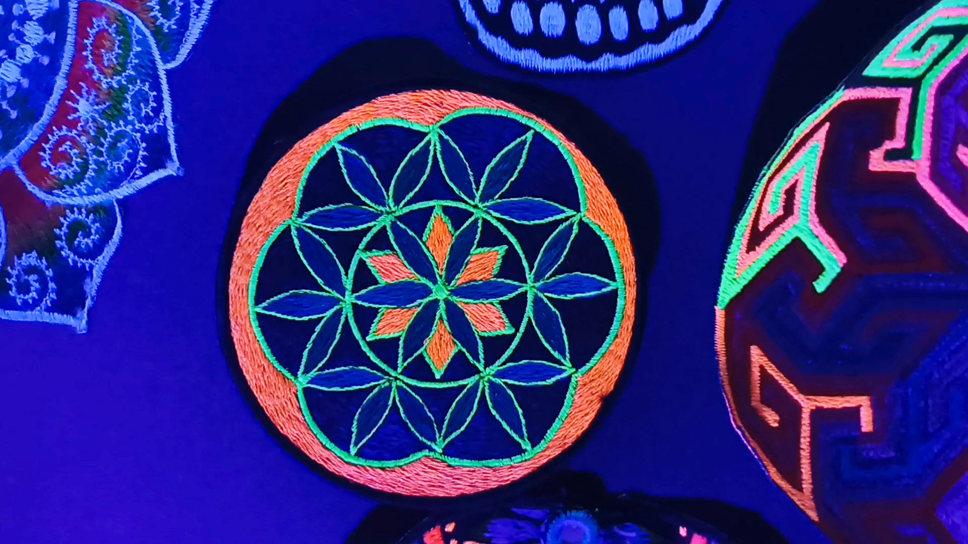 Seed of Life medium patch small size blacklight active crop circle sacred geometry healing mandala blacklight glowing yantra