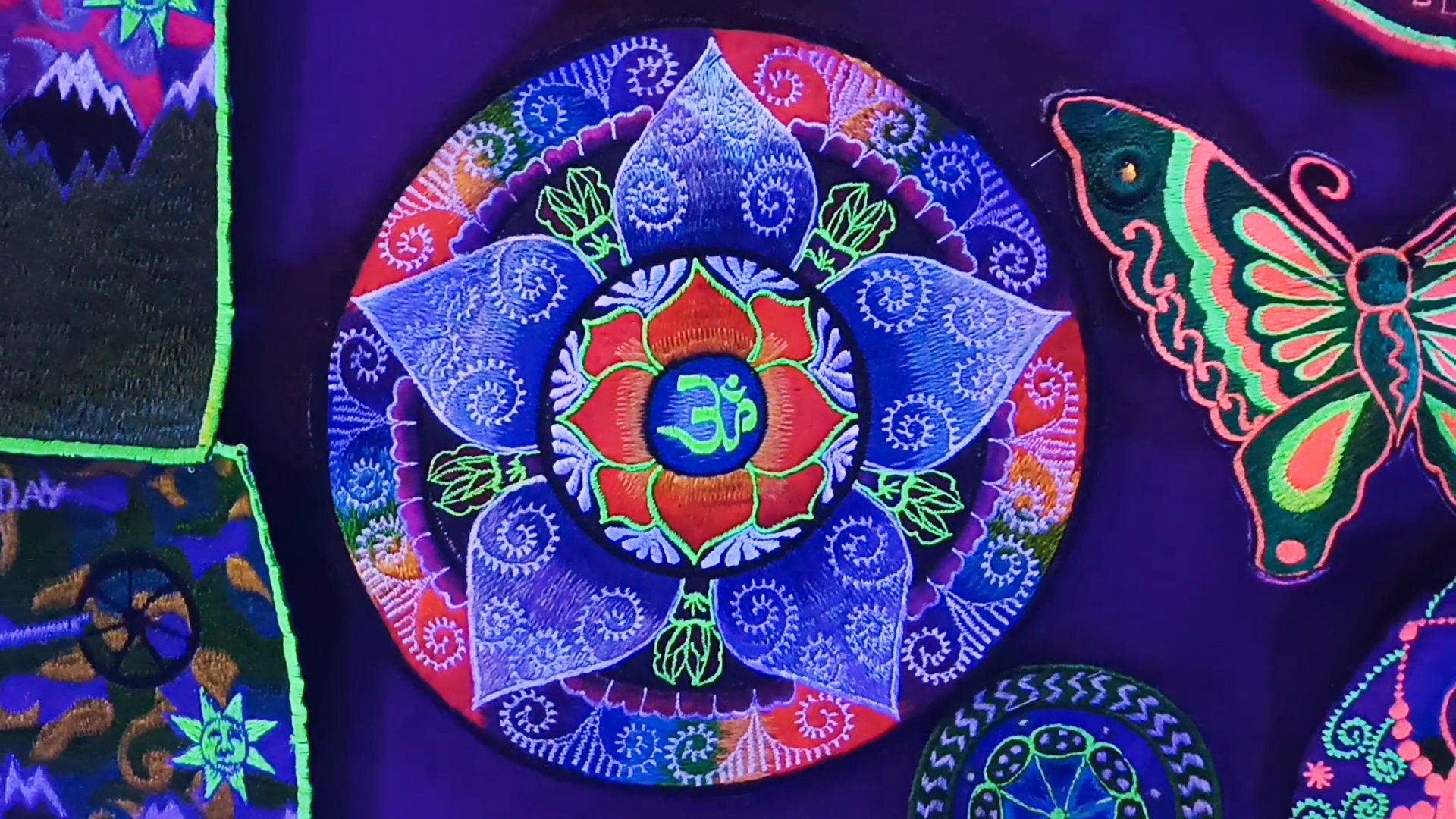 Sacred AUM Tankar Mandala Embroidery Patch UV glowing fractal rainbow cosmic music art Goa Trance Psychedelic OM Yantra
