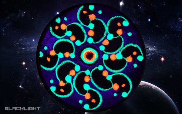tidcombe crop circle medium patch - alien art - blacklight - fractal flower - mystery - holy geometry