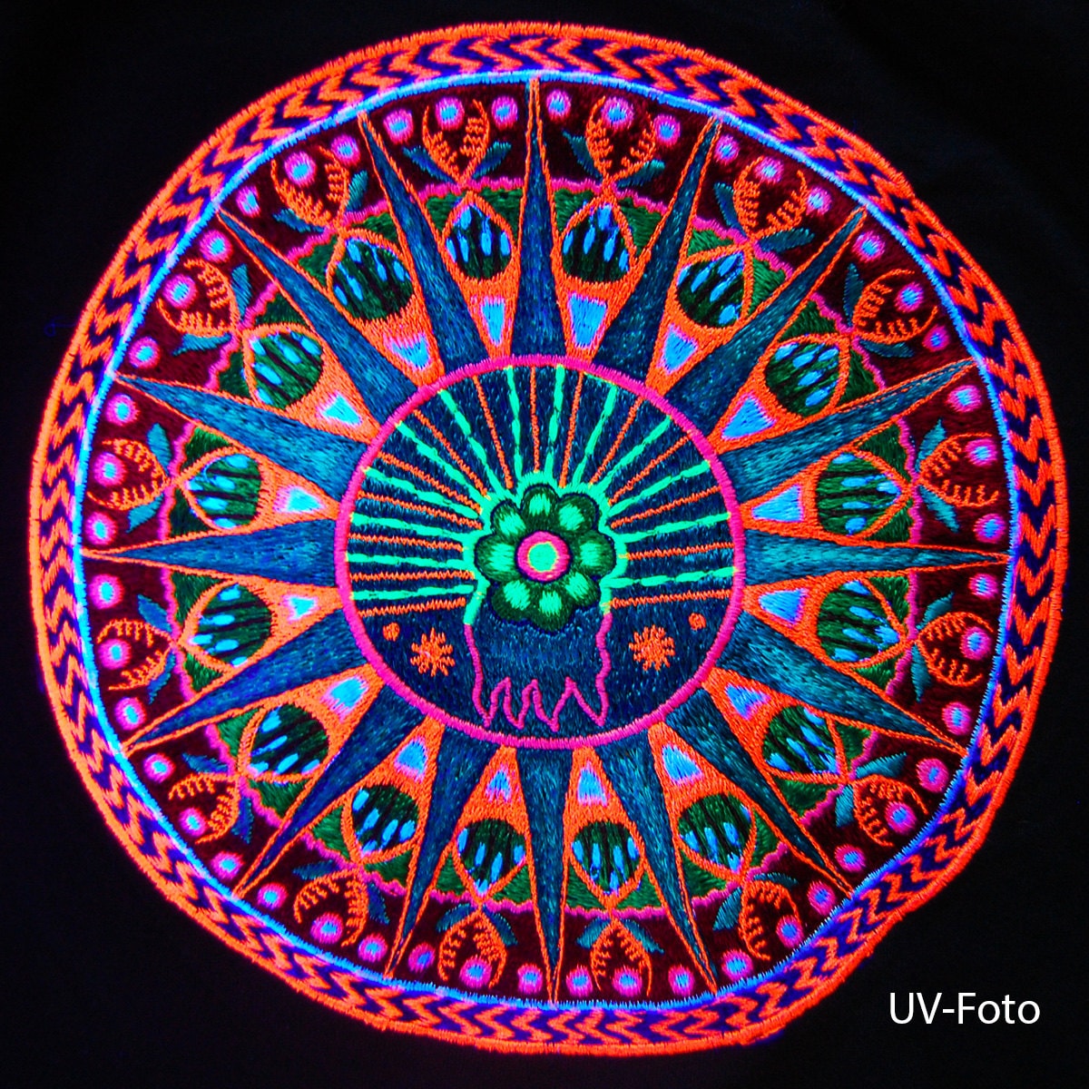 Peyote Mandala T-Shirt huichol tribal hikuri shaman design blacklight handmade embroidery no print