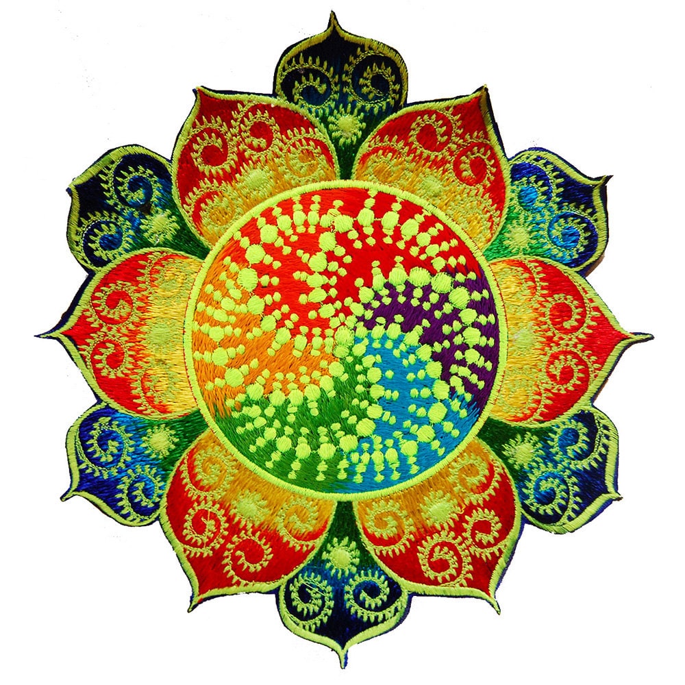 Milk Hill mandala crop circle rainbow fractal ufo mystery caleidoscope