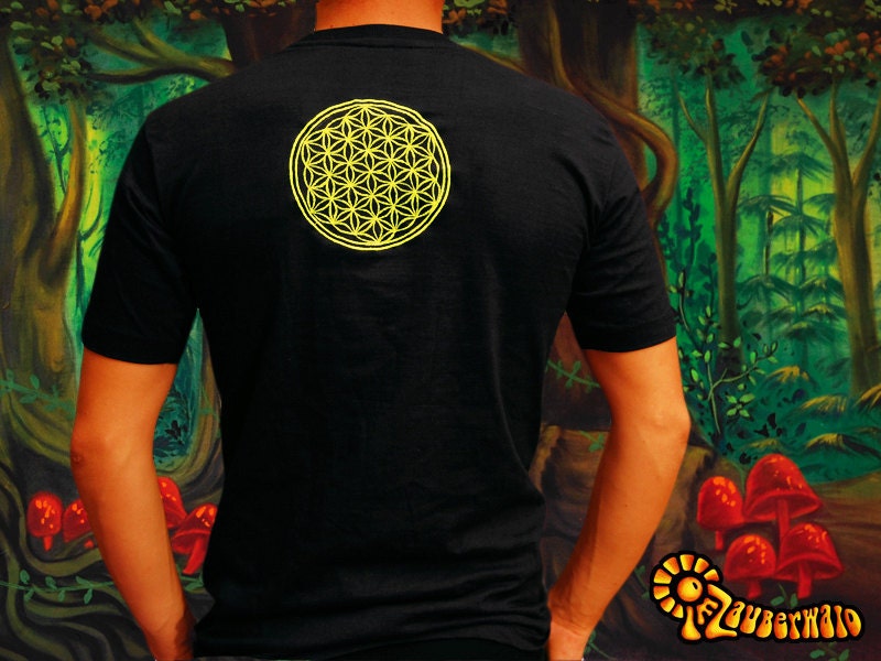 UFO T-Shirt blacklight handmade embroidery no print goa t-shirt ET spaceship alien crop circle mandala