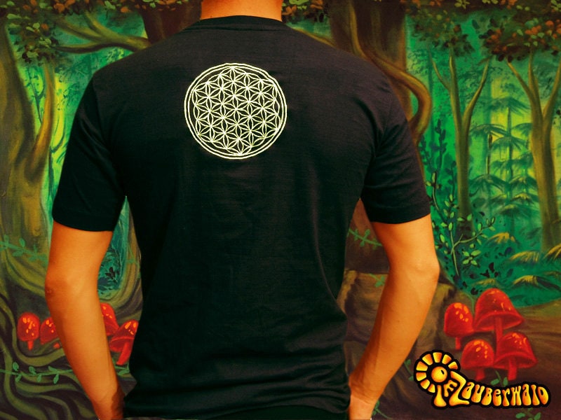 Attributes cropcircle Shirt rainbow fractal mandala blacklight handmade embroidery no print goa t-shirt