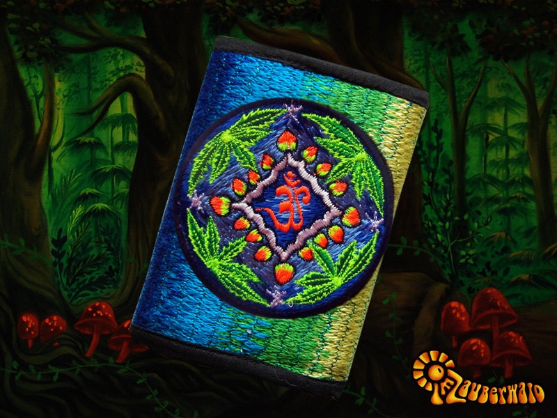 4 variations of cannabis moneypockets - pocket for coins and cards and 2 for papermoney with hook & loop - blacklight active weed thc wallet