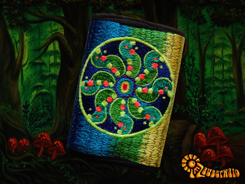 4 variations of crop circle moneypockets - pocket for coins and cards and 2 for papermoney with hook & loop - blacklight active UFO wallet