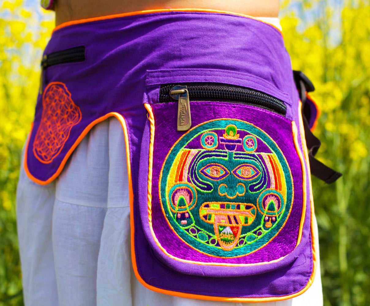 Beltbag purple Hofmann 2012 - 7 pockets, strong ziplocks, size adjustable with hook & loop and clip - blacklight active lines flower of life
