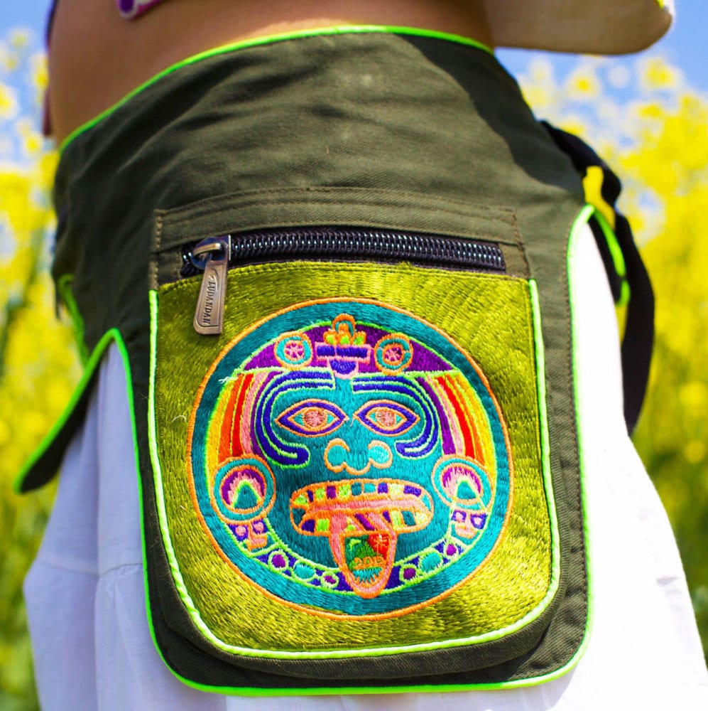 Beltbag turquese Hofmann 2012 - 7 pockets strong ziplocks size adjustable with hook & loop and clip - blacklight active goa acidcalendar