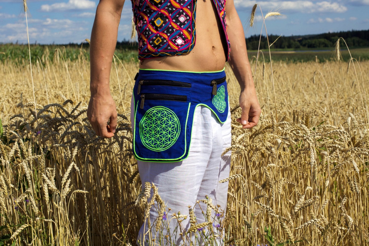 Beltbag blue Flower of Life - 7 pockets, strong ziplocks, size adjustable with hook & loop and clip - blacklight active lines flower of life