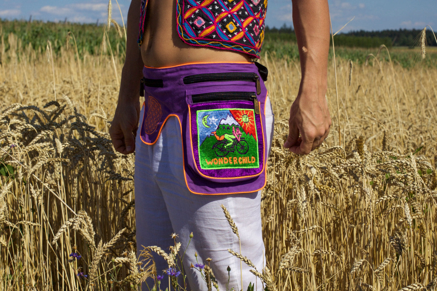Beltbag Hofmann wonderchild - 7 pockets, strong ziplocks, size adjustable -- hook & loop and clip - blacklight active lines flower of life