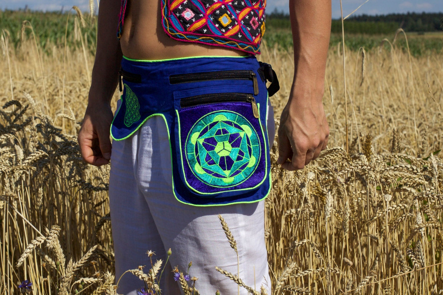 Beltbag hyperspace object - 7 pockets, strong ziplocks, size adjustable - hook & loop and clip - blacklight active lines flower of life