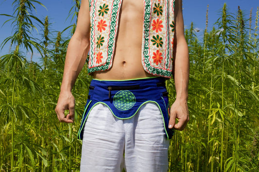 Beltbag Huichol Peyote Artwork - 7 pockets, strong ziplocks, size adjustable - hook & loop and clip - blacklight active lines flower of life