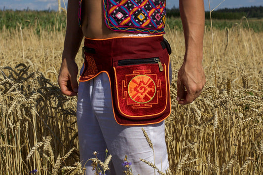 Beltbag Red Hunab Ku - 7 pockets, strong ziplocks, size adjustable with hook & loop and clip - blacklight active lines good luck